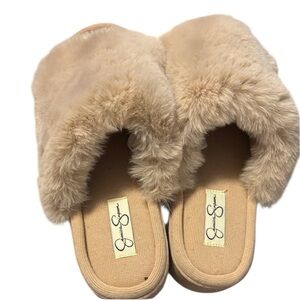 Jessica Simpson cozy plush indoor/outdoor Tan Faux Fur Slippers